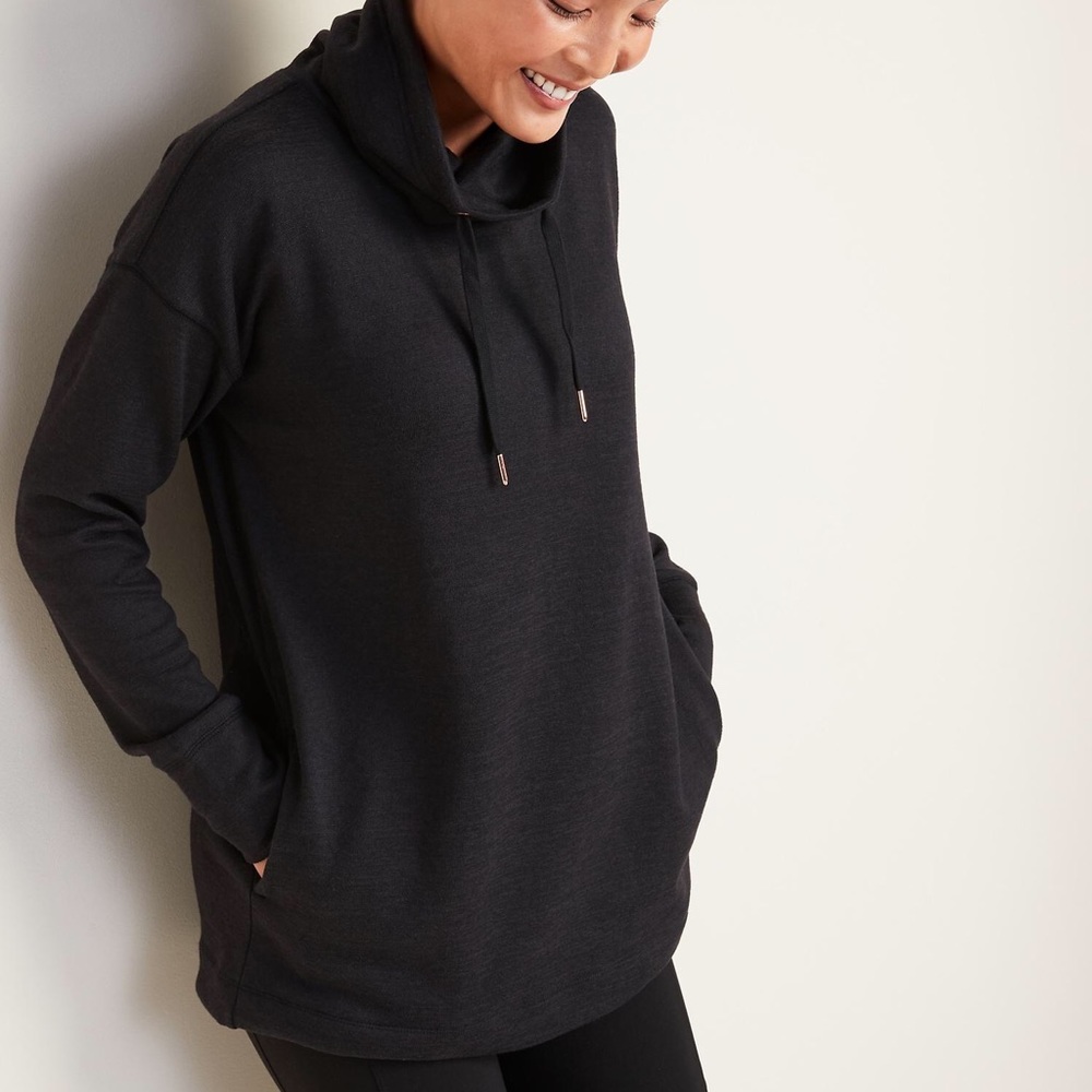 *NWT* Old Navy Sweater-Knit Tunic Active Black